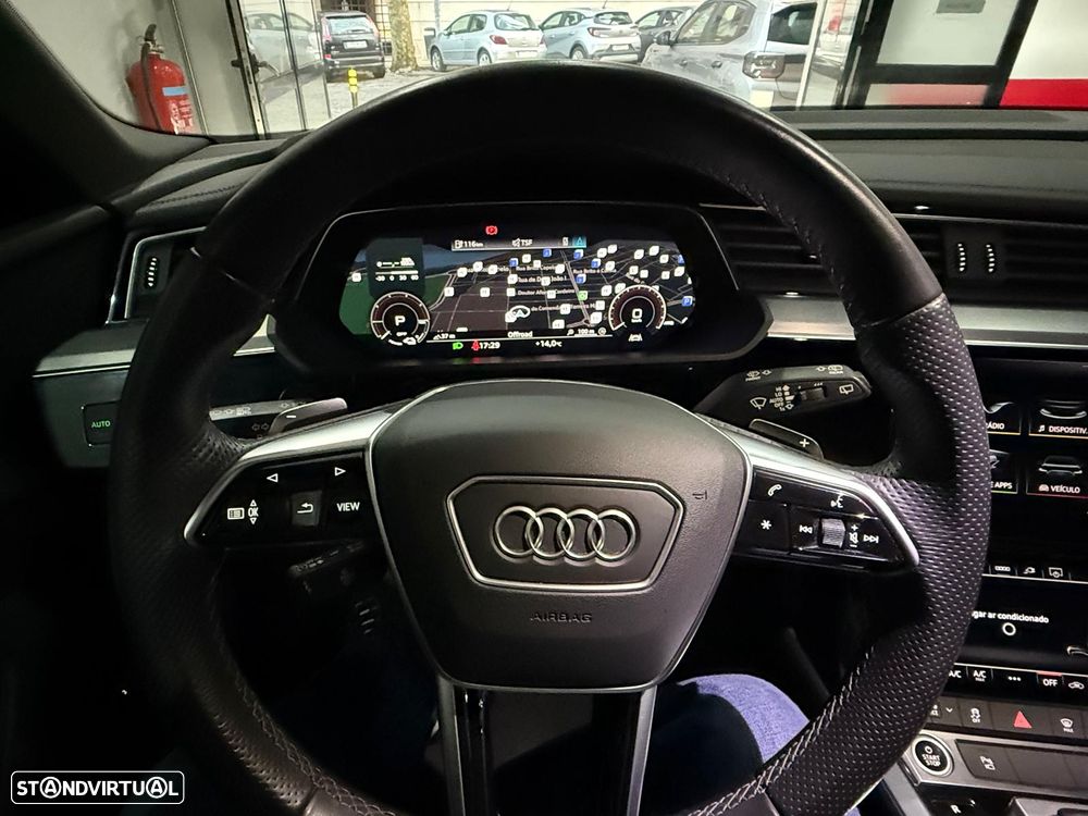Audi e-tron 55 quattro S line - 31