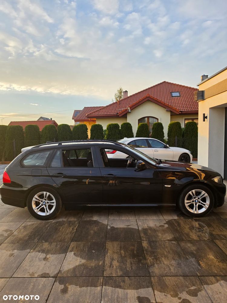 BMW Seria 3 318d - 11