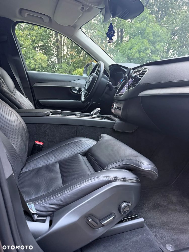 Volvo XC 90 - 20