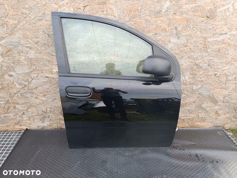 DRZWI PRAWE PASAŻERA CZARNE KPL FIAT PANDA III 2018 601 4343332
