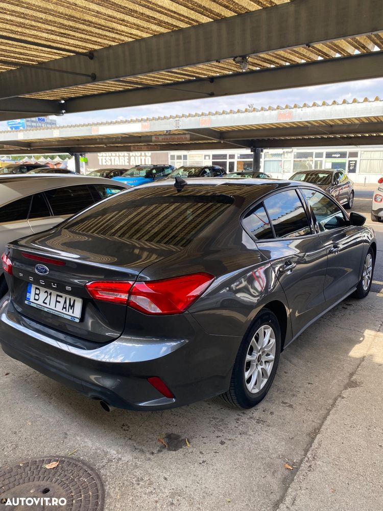 Ford Focus 1.0 EcoBoost Trend - 4