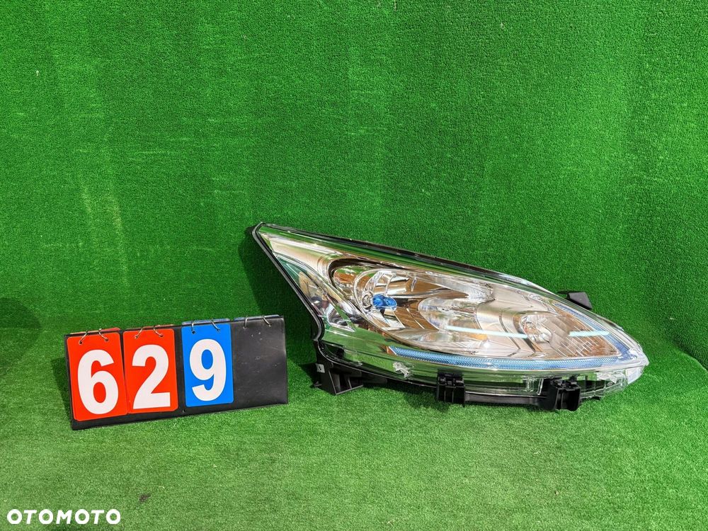 REFLEKTOR PRAWY NISSAN E-NV NV200 nr:629 - 1