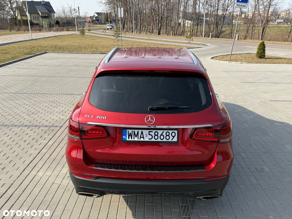 Mercedes-Benz GLC - 9