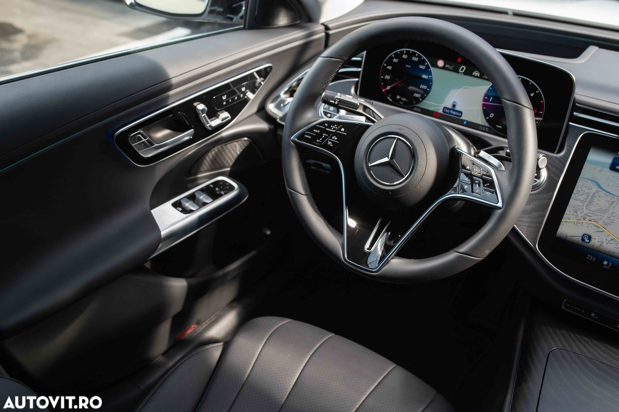 Mercedes-Benz E 220 d 4Matic 9G-TRONIC Edition AVANTGARDE - 36