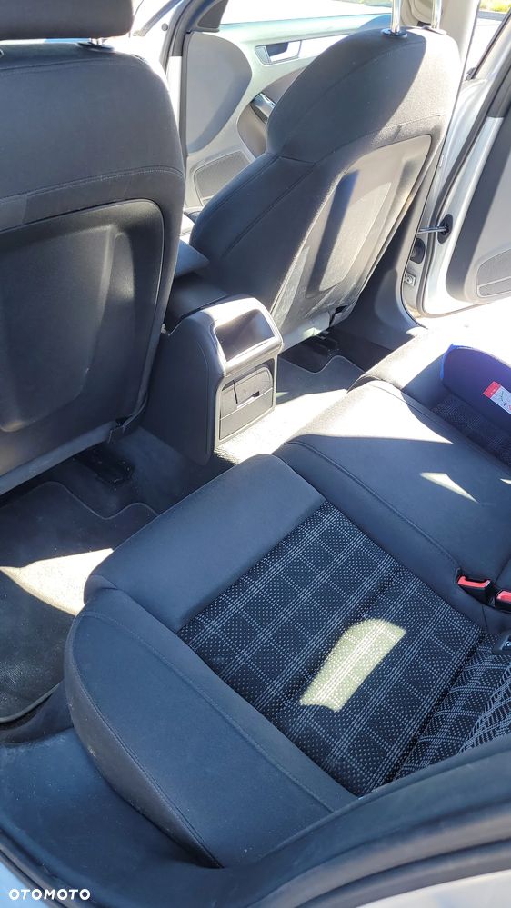 Audi A4 Limousine 1.8 TFSI quattro Ambition - 16