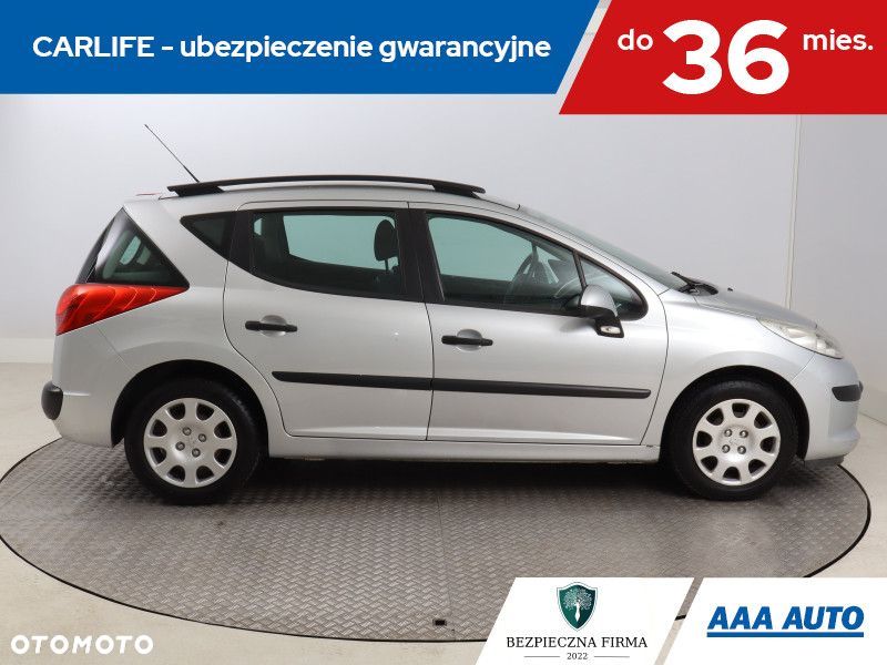 Peugeot 207 - 8