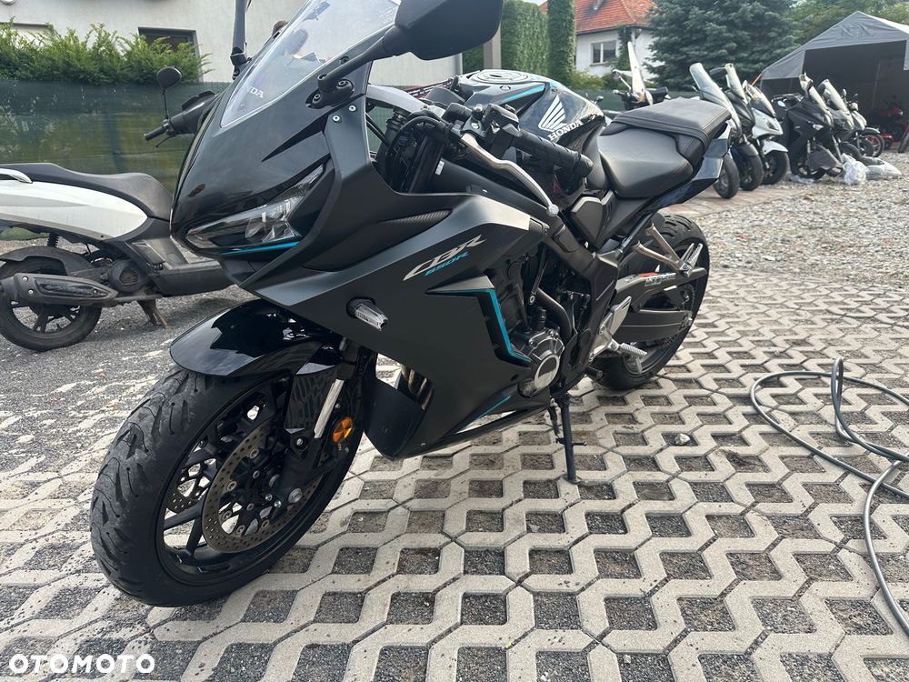 Honda CBR - 1