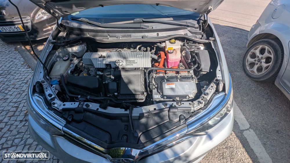 Toyota Auris Touring Sports 1.8 HSD Comfort - 8