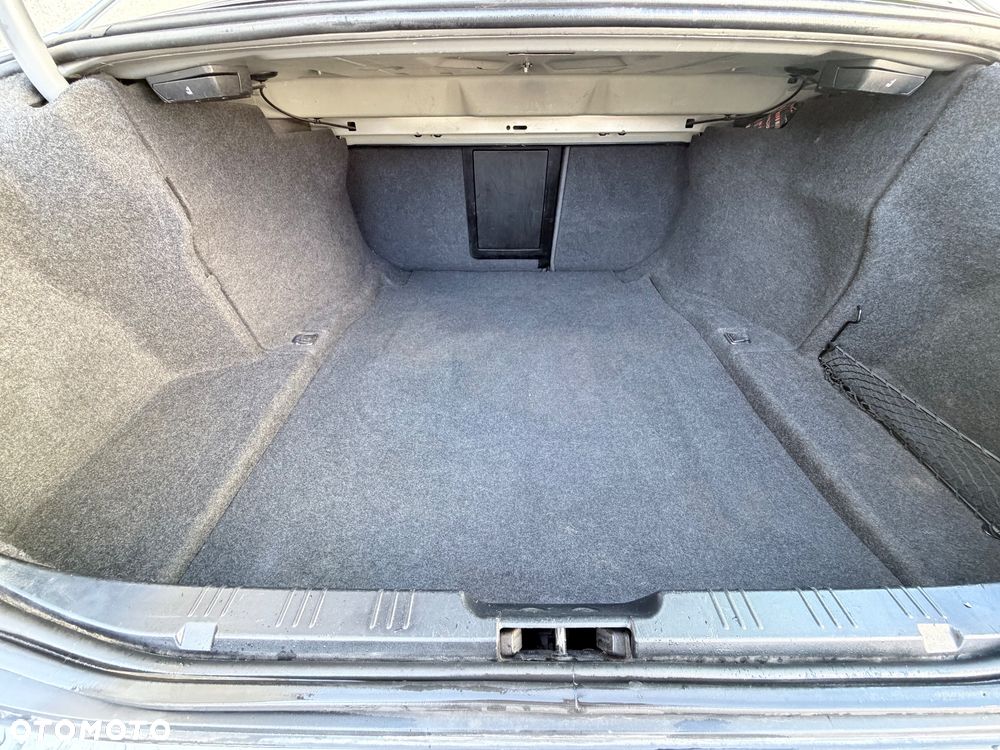 BMW Seria 5 523i - 21