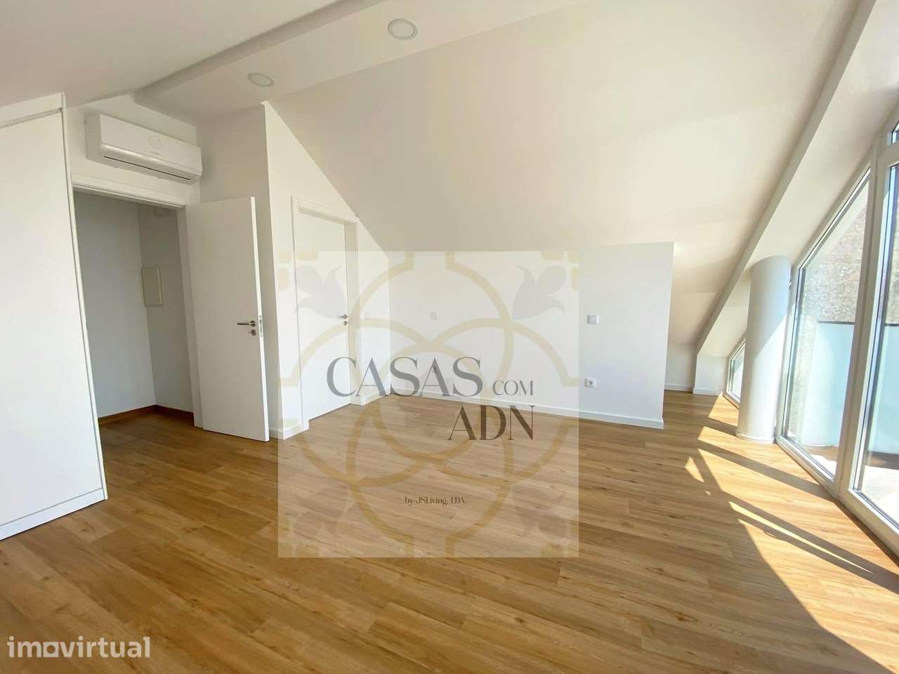 Apartamento T2 duplex de charme no coração de Aveiro - Grande imagem: 3/14