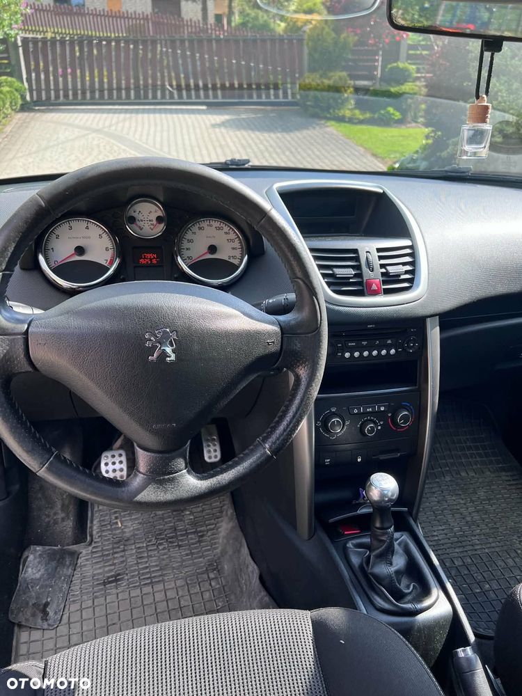 Peugeot 207 CC 1.6 Intense - 8