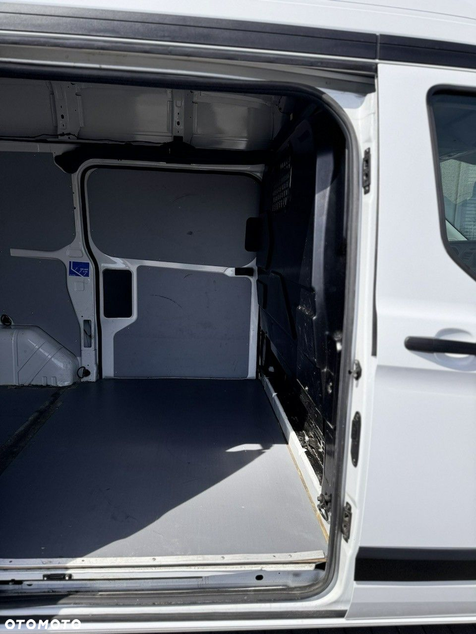Ford Transit Custom - 12