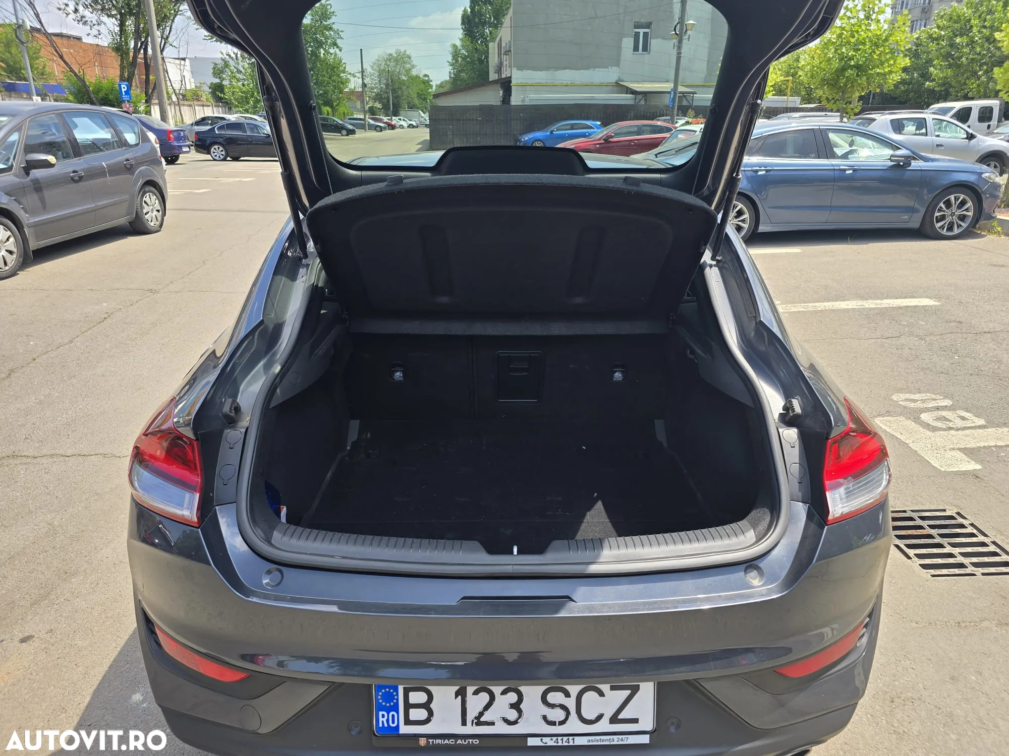 Hyundai i30 Fastback 1.5 T-GDI MHEV 160CP Exclusive - 9