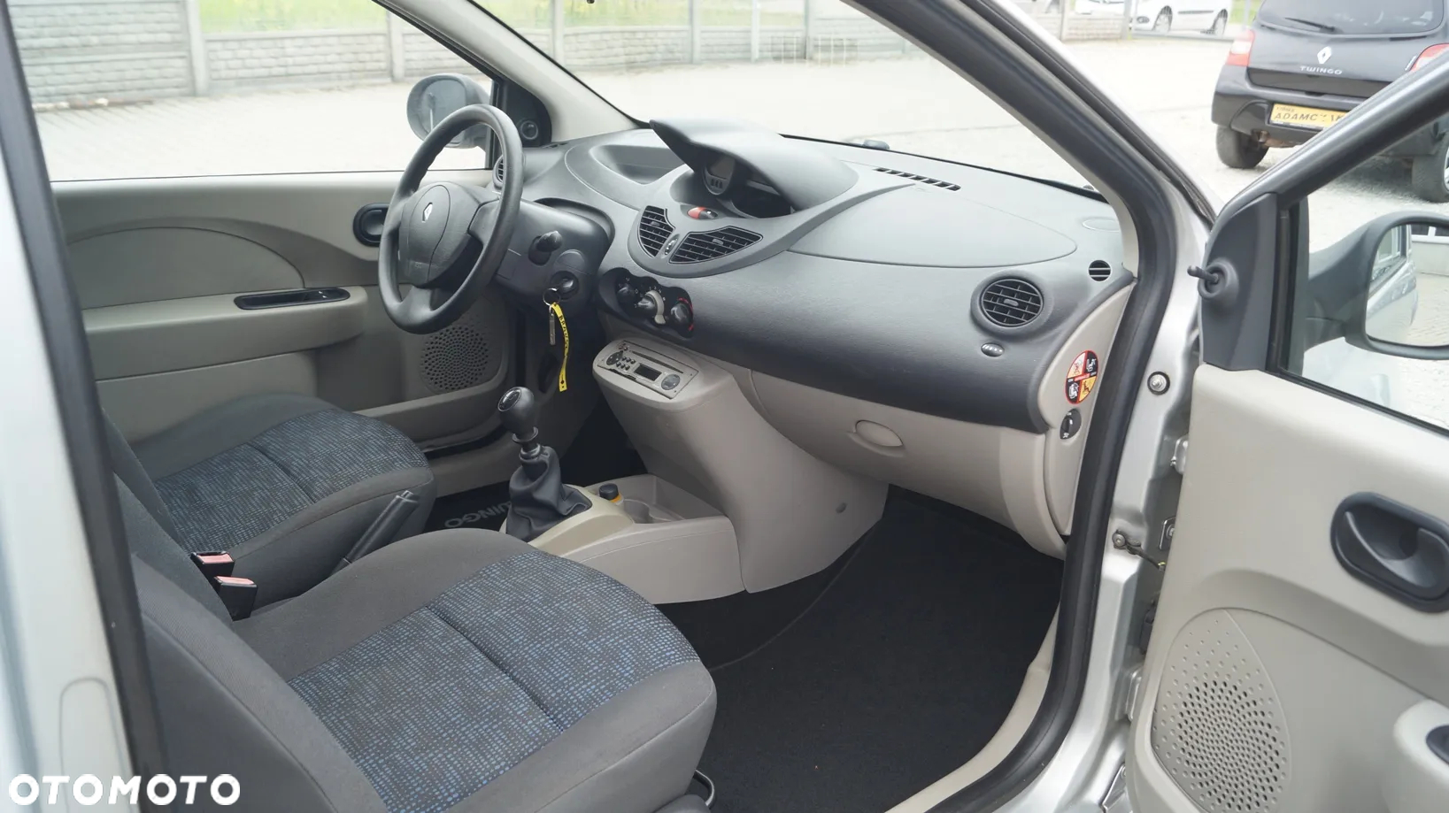 Renault Twingo 1.2 Authentique - 10