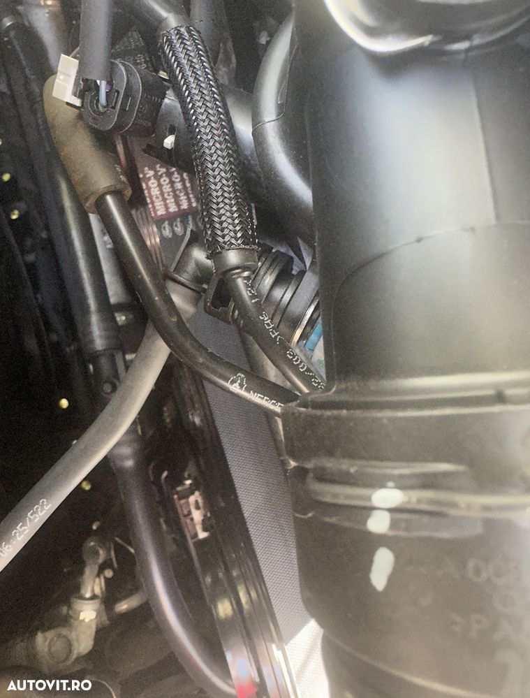 Mercedes-Benz C 220 CDI DPF Automatik BlueEFFICIENCY Avantgarde - 25