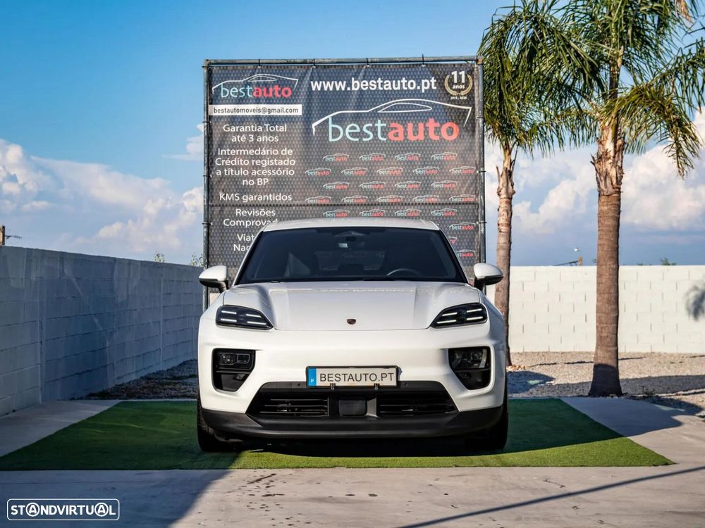 Porsche Macan Electric - 2