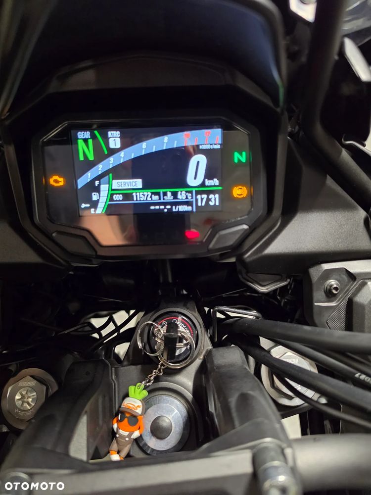 Kawasaki Versys 650 - 8