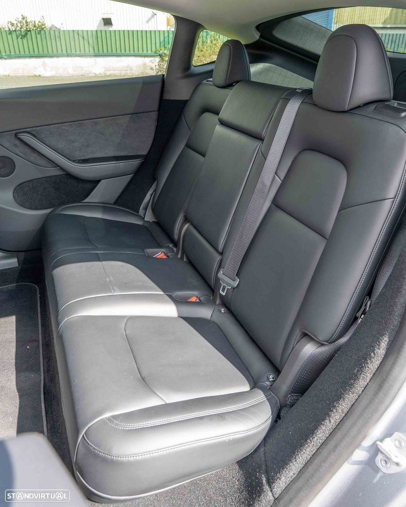 Tesla Model Y Performance Tração Integral - 18