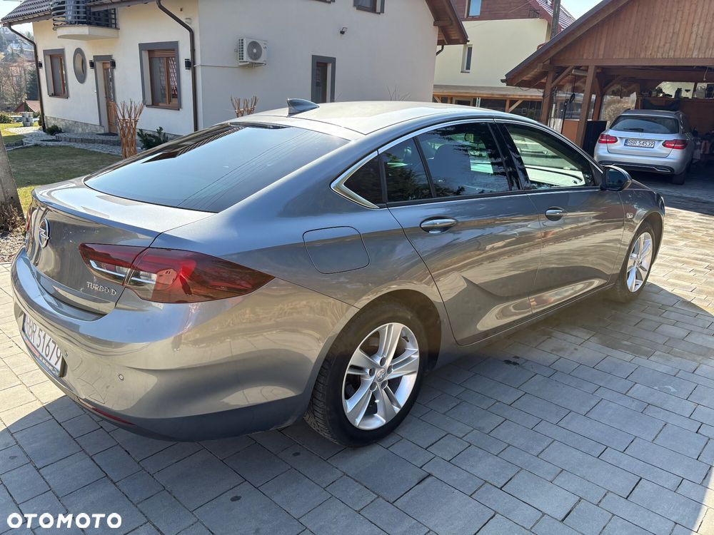 Opel Insignia - 11