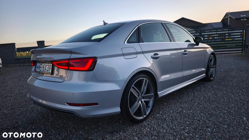 Audi A3 Limousine 2.0 TDI S line Sportpaket - 4