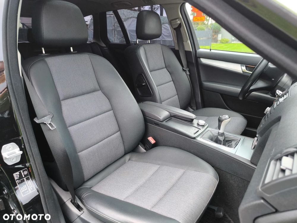 Mercedes-Benz Klasa C 180 T Kompressor Avantgarde - 20