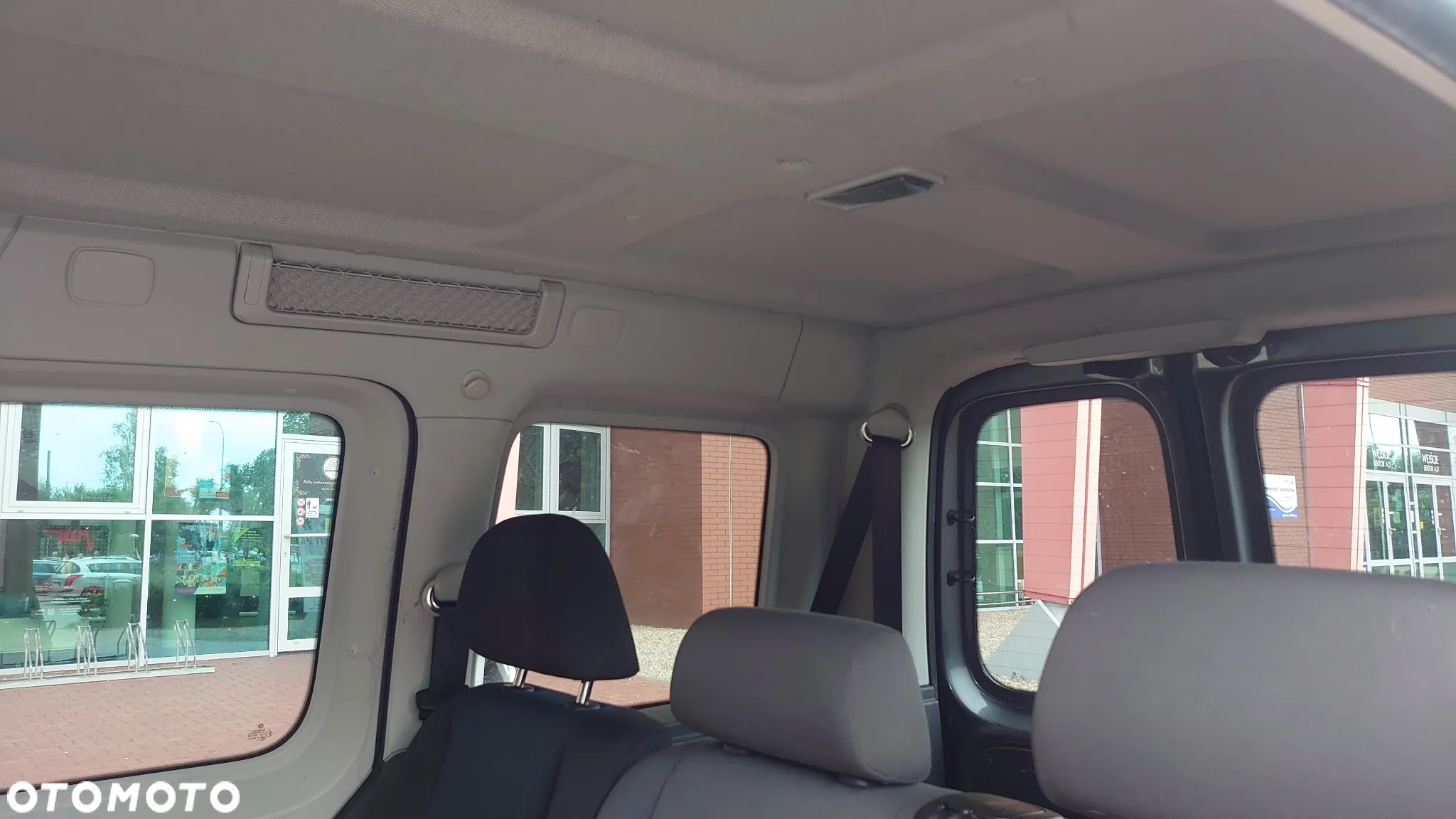 Volkswagen Caddy 1.2 (7-Si.) Edition 30 - 27