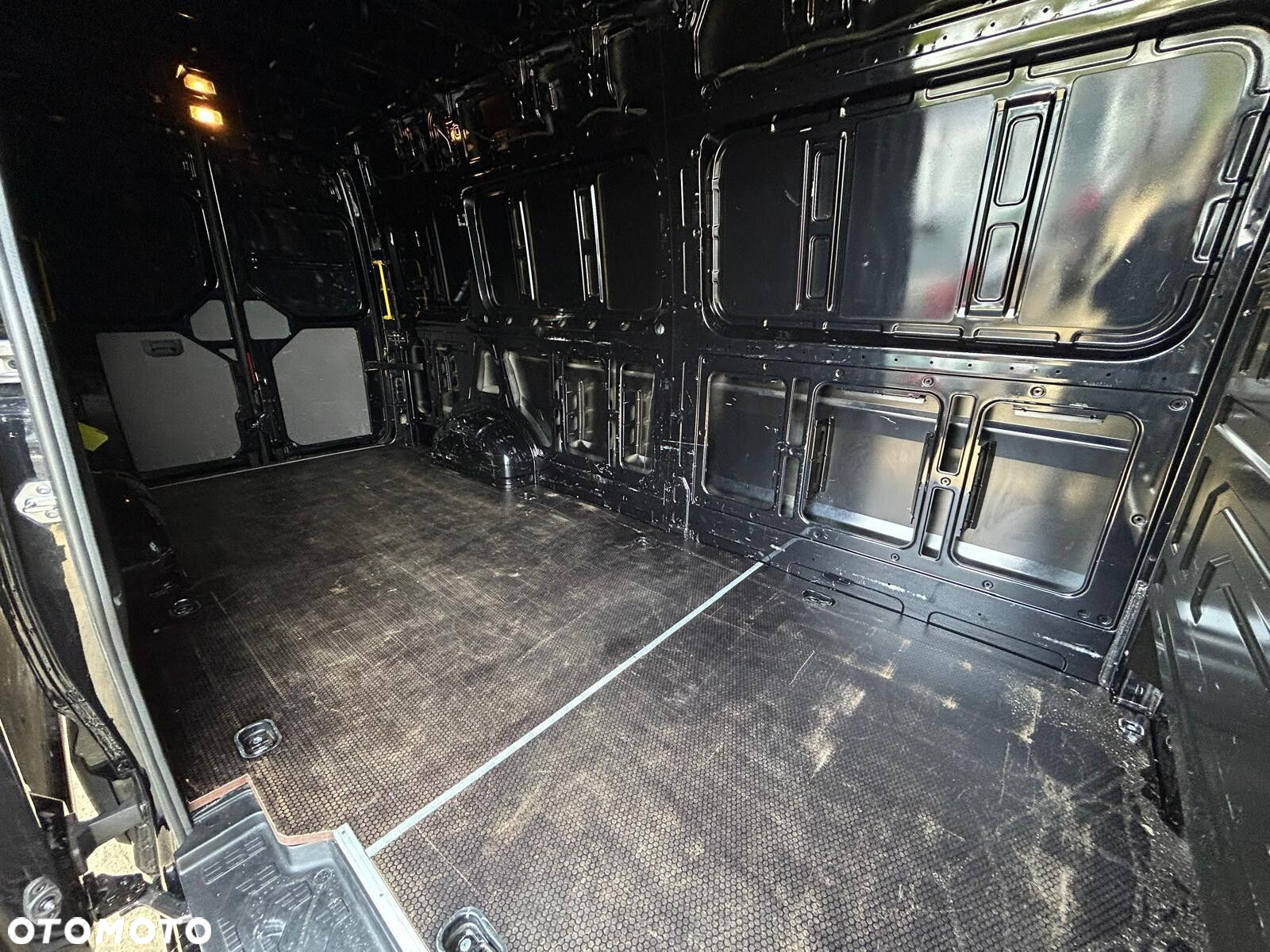 Volkswagen Crafter Furgon - 10
