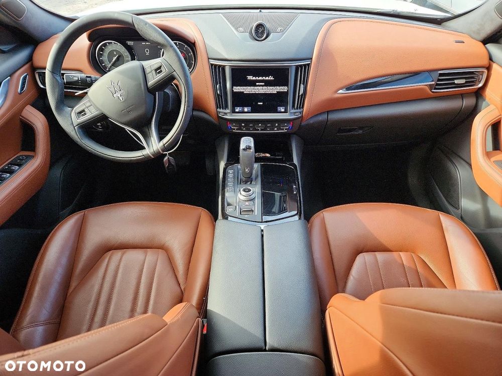 Maserati Levante S Q4 - 9