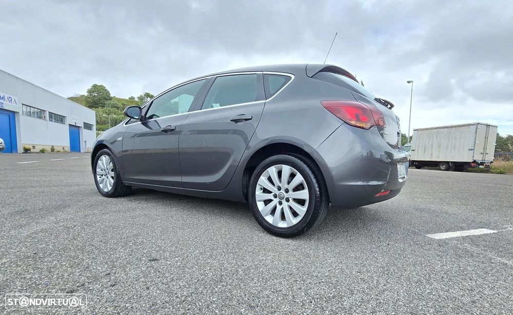 Opel Astra 1.7 CDTI Enjoy - 1
