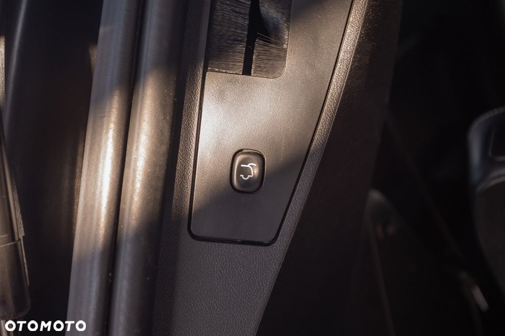 Lancia Voyager 2.8 Multijet 16v Platinum - 37