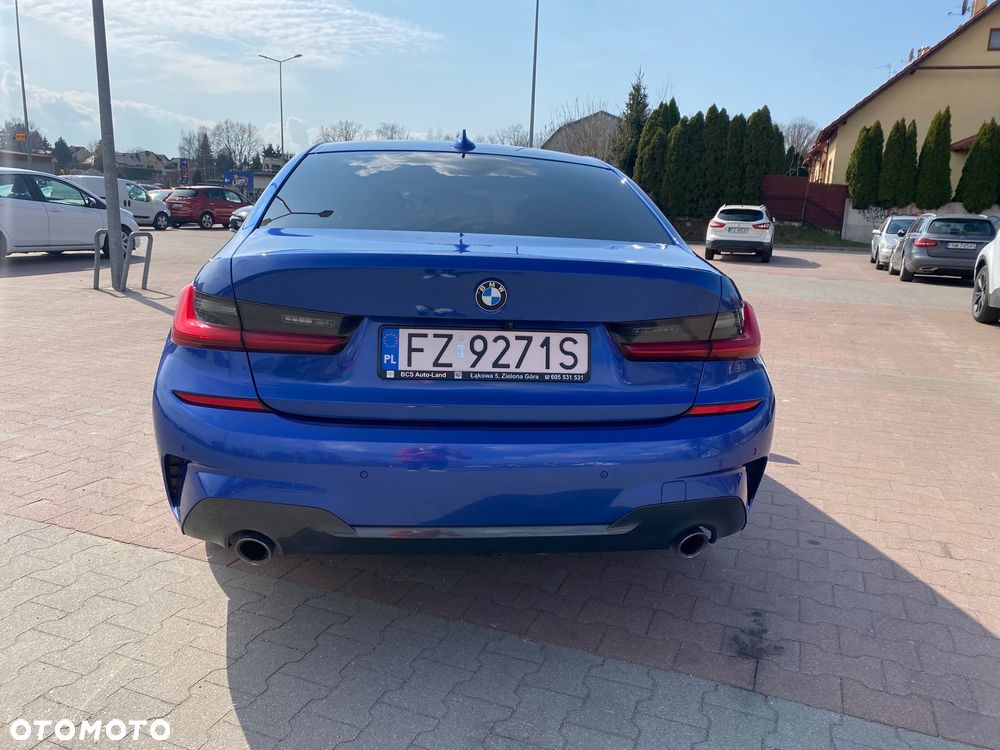 BMW Seria 3 320i M Sport - 5