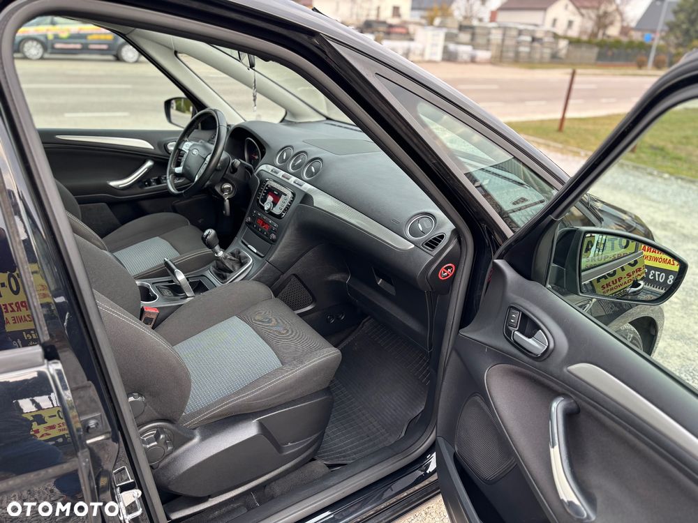 Ford S-Max - 10