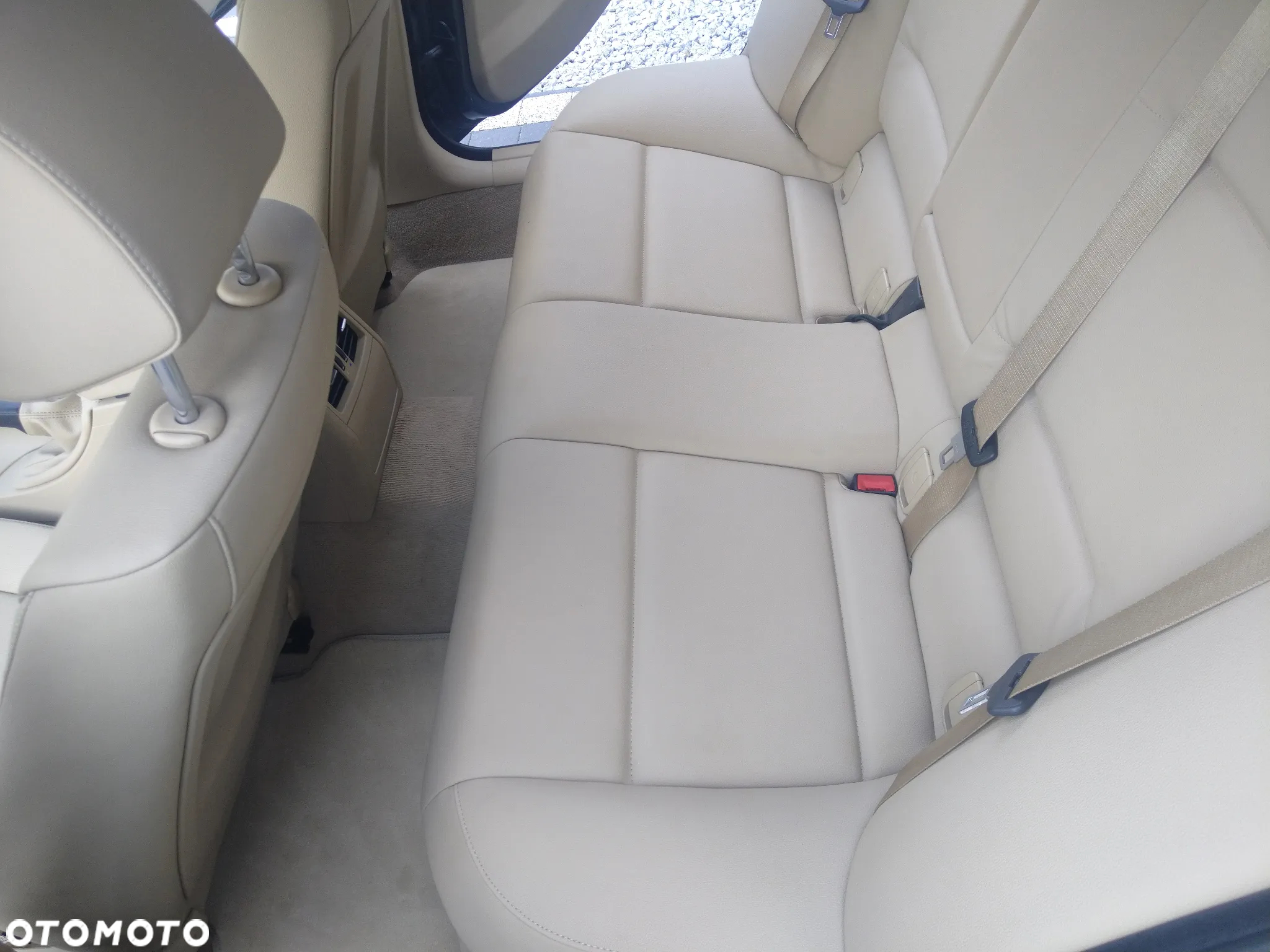 BMW Seria 3 318d DPF Touring - 27