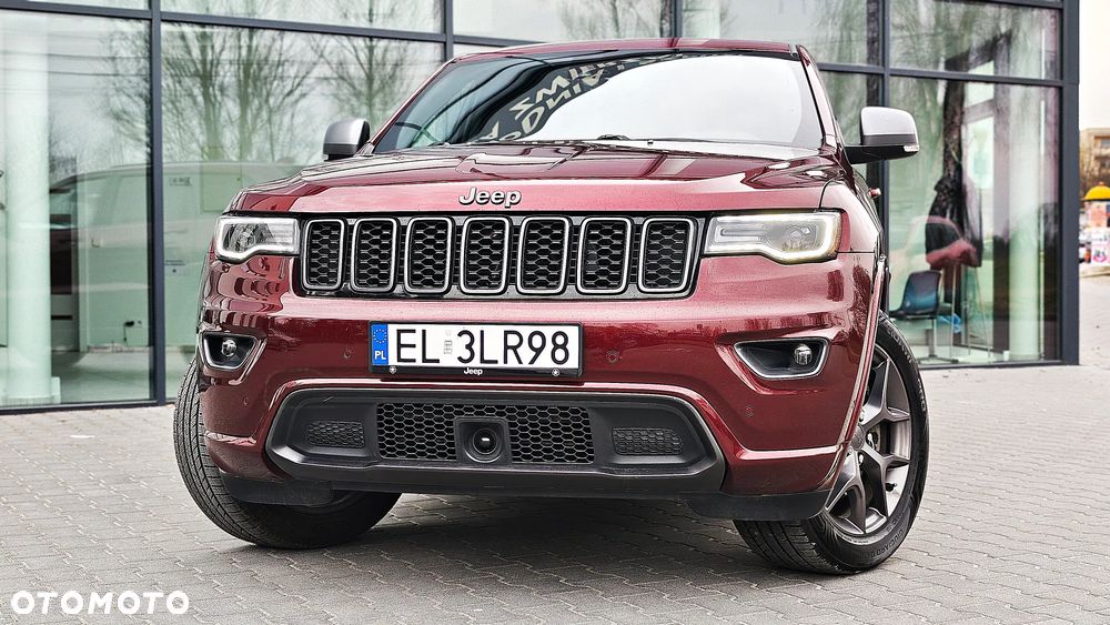 Jeep Grand Cherokee - 11