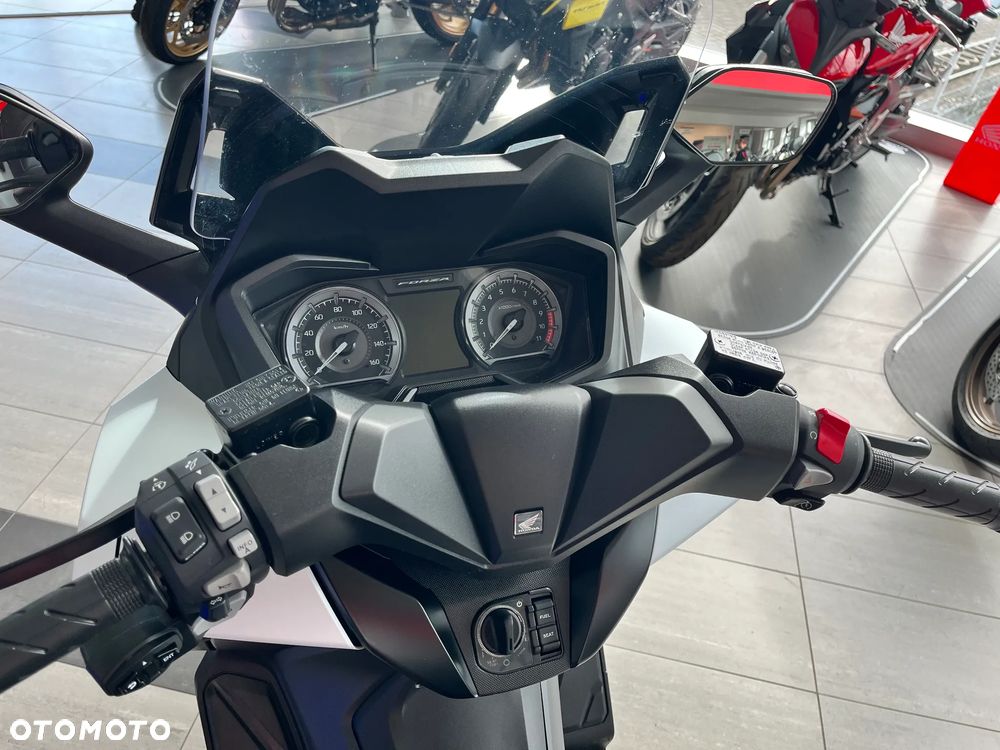 Honda NSS - 8