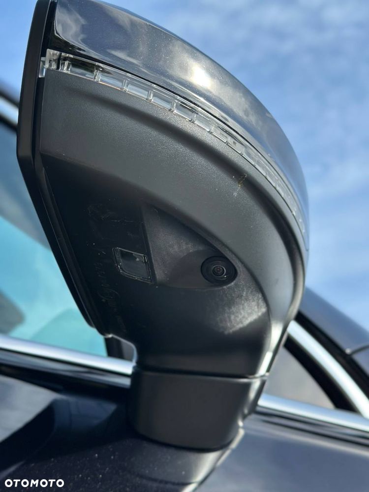 Volkswagen Tiguan - 8