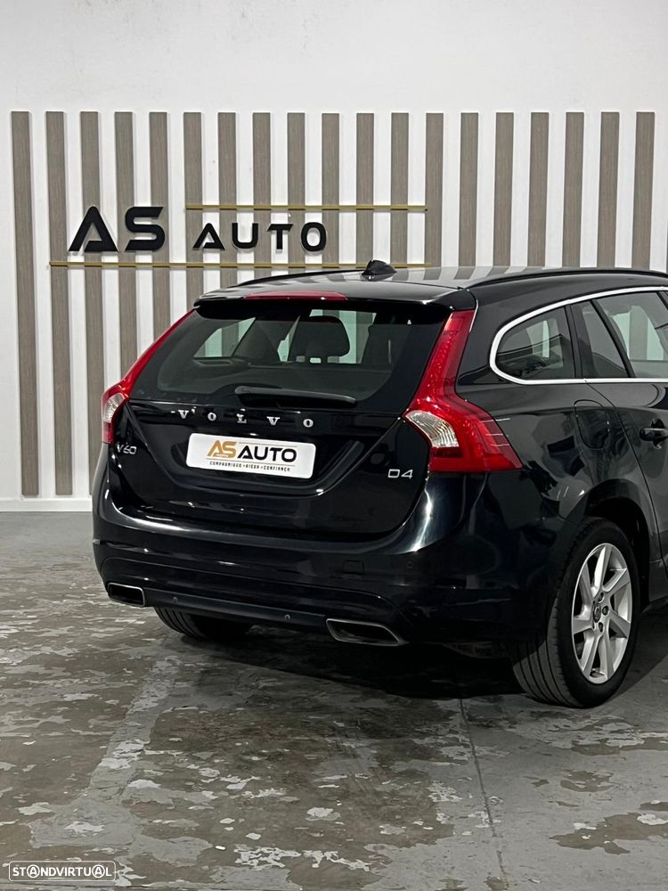 Volvo V60 2.0 D4 Summum Eco - 12