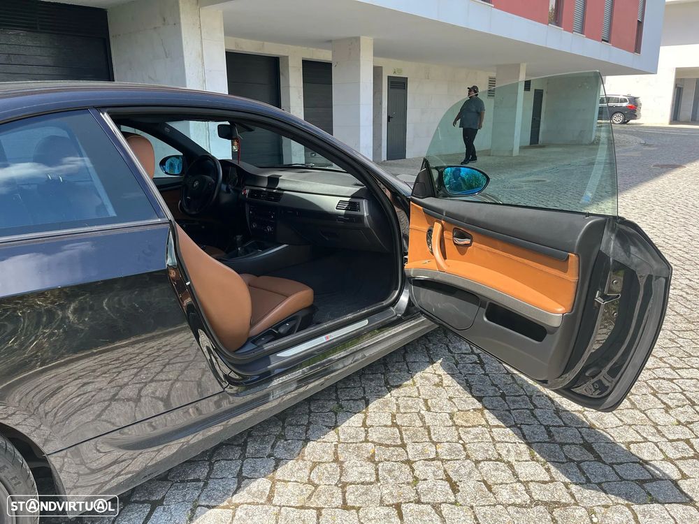 BMW 320 d Coupe Edição M - 8