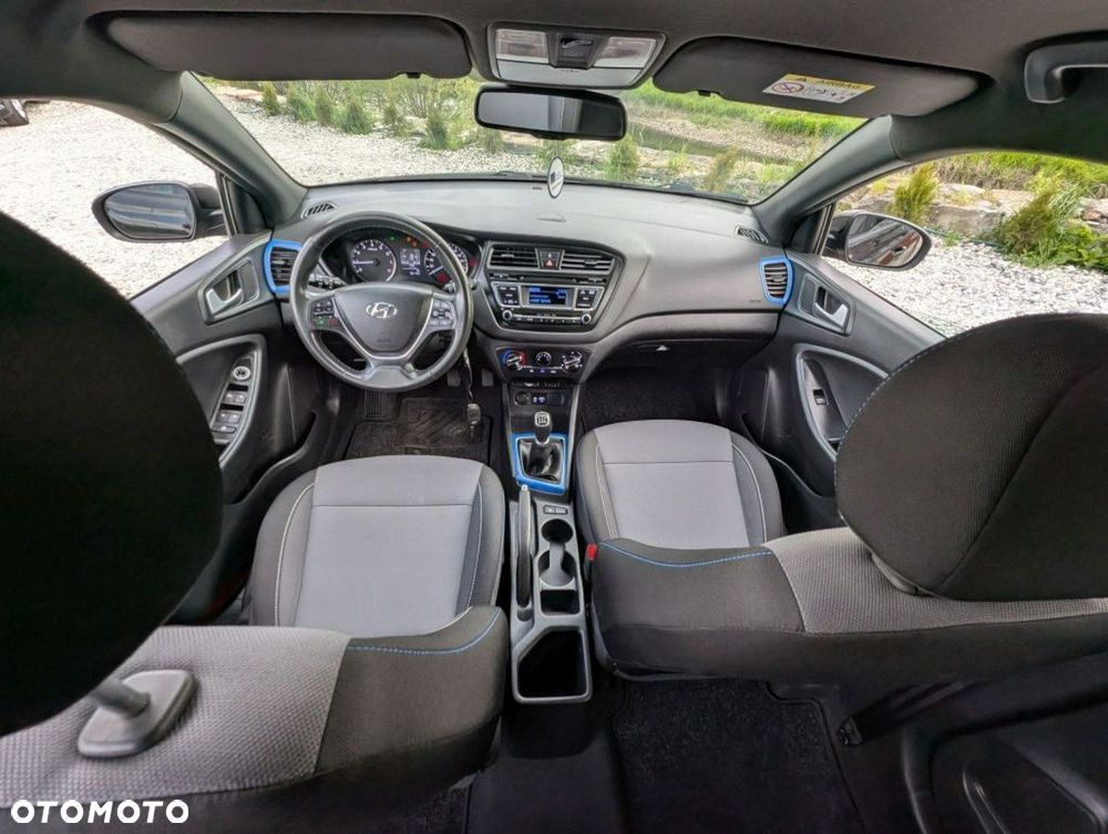 Hyundai i20 - 15
