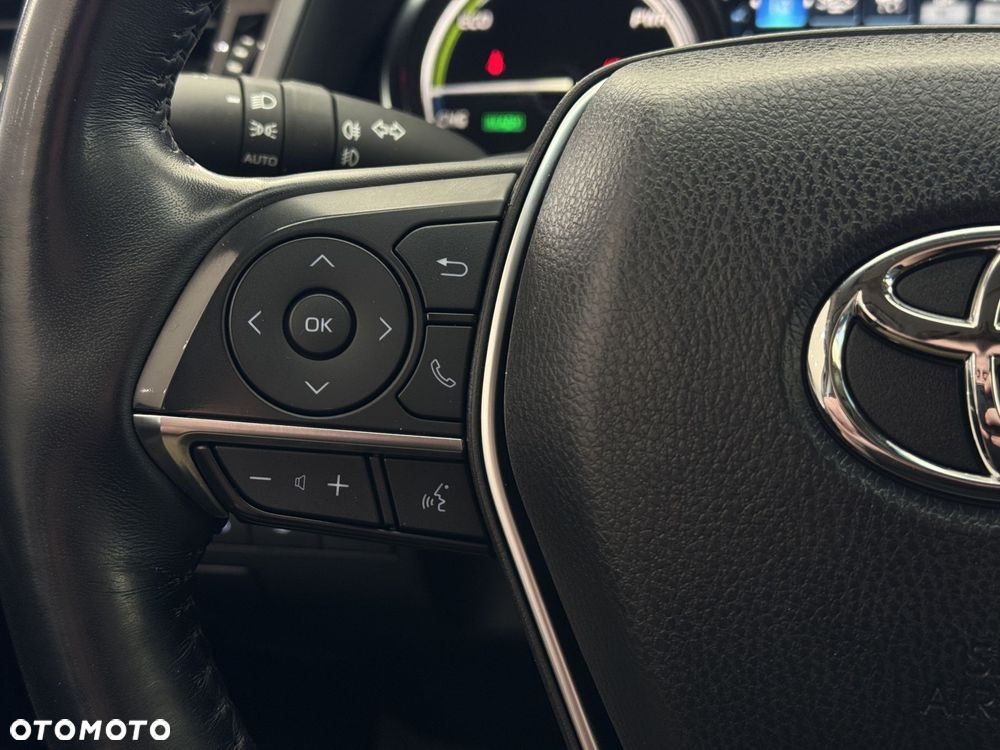 Toyota Camry 2.5 Hybrid Executive CVT - 22