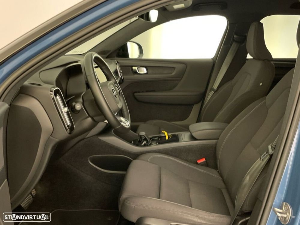 Volvo XC 40 Recharge Twin Plus — fotografia 11