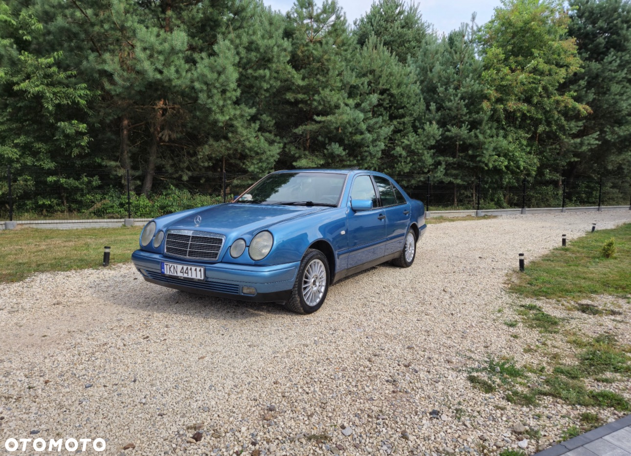 Mercedes-Benz Klasa E - 2
