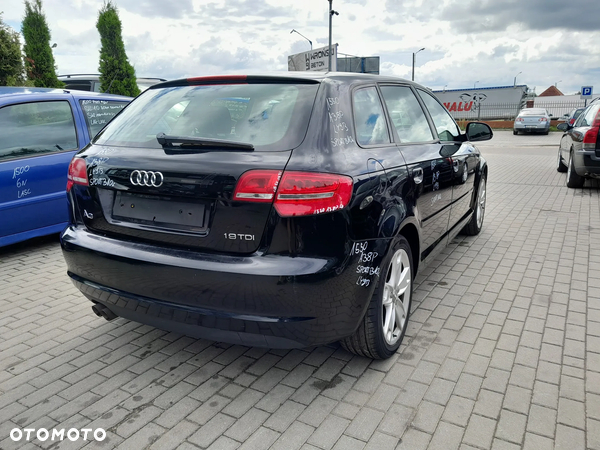 AUDI A3 8P WÓZEK SANKI BELKA TYLNEGO ZAWIESZENIA KOMPLET