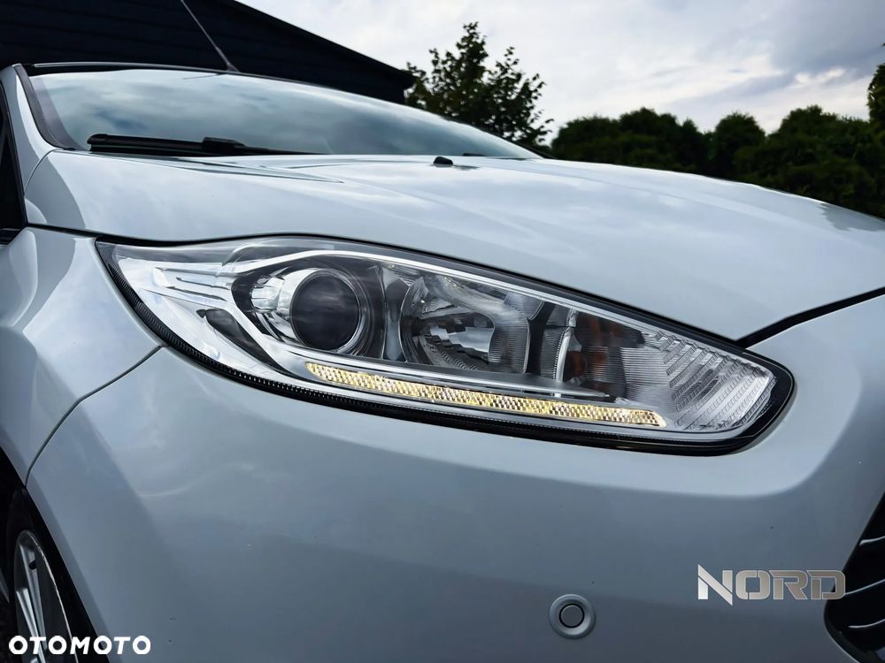 Ford Fiesta 1.0 EcoBoost Titanium - 11