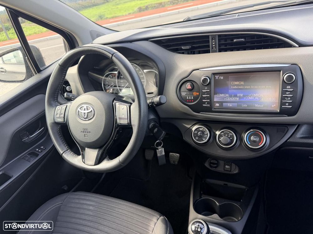 Toyota Yaris 1.0 VVT-i Comfort+P.Style - 14