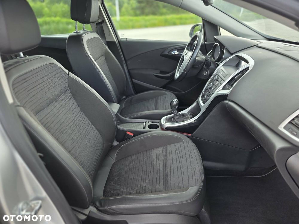 Opel Astra 1.4 Turbo Exklusiv - 8