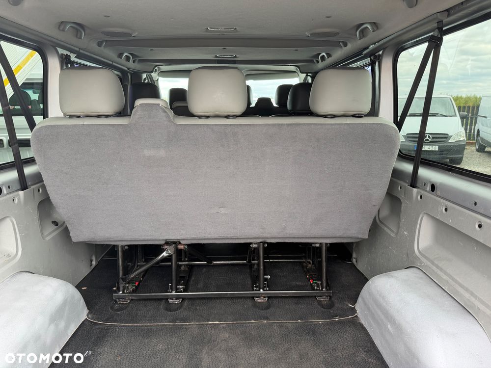 Renault Trafic Passenger Pack Clim - 12
