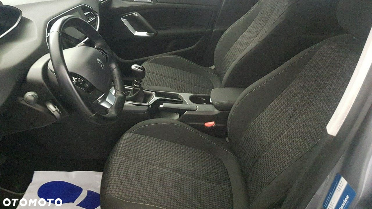 Peugeot 308 - 21
