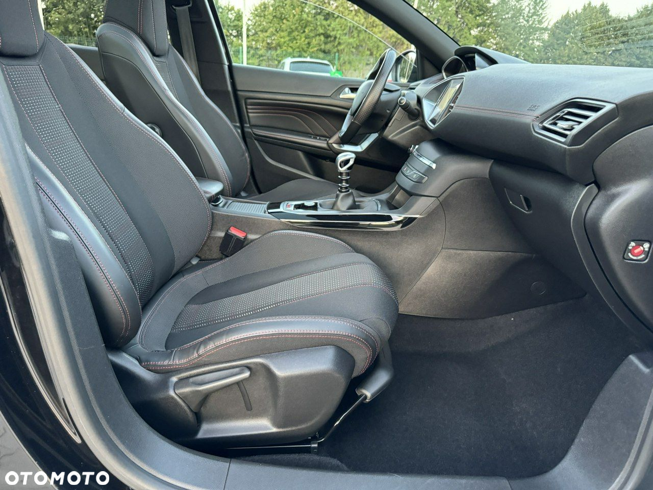 Peugeot 308 - 35