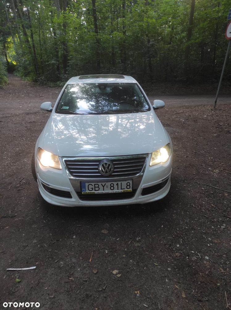 Volkswagen Passat - 4
